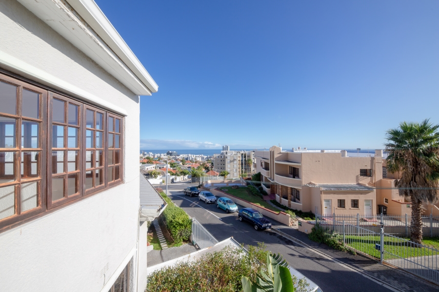 To Let 2 Bedroom Property for Rent in Sea Point Western Cape